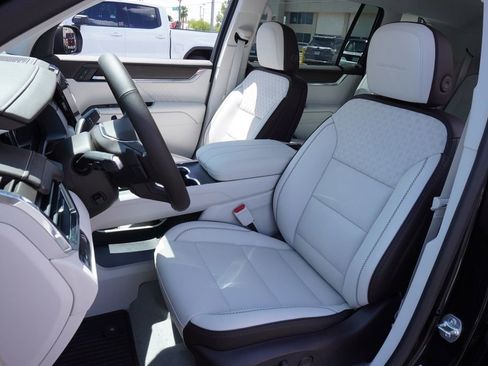 New 2025 GMC Acadia Denali w/ LPO, All-Weather Package image 14