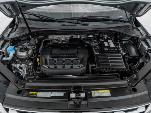 Used 2021 Volkswagen Tiguan SE R-Line image 54