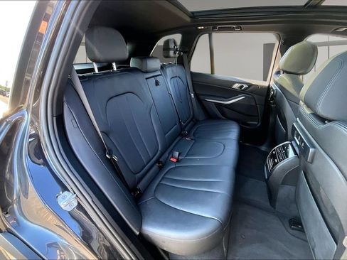 Used 2022 BMW X5 sDrive40i w/ Premium Package RWD image 29