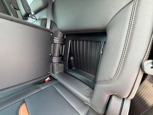 New 2026 GMC Sierra 2500 AT4 w/ AT4 Premium Plus Package AWD/4WD image 19