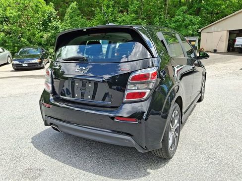 Used 2020 Chevrolet Sonic LT w/ Convenience Package FWD image 11