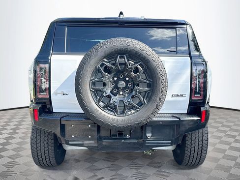 Used 2025 GMC Hummer EV 2X image 7