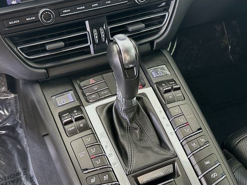 Used 2021 Porsche Macan GTS w/ Premium Package Plus (PF9) AWD/4WD image 20