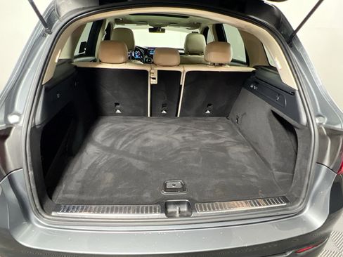 Used 2021 Mercedes-Benz GLC 300 image 32