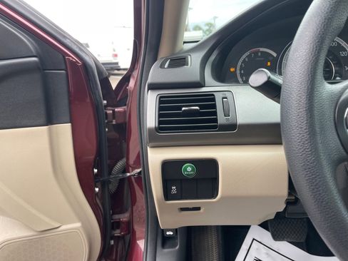 Used 2013 Honda Accord LX image 17