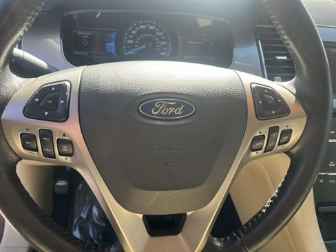 Used 2015 Ford Taurus SEL w/ Equipment Group 201A image 22