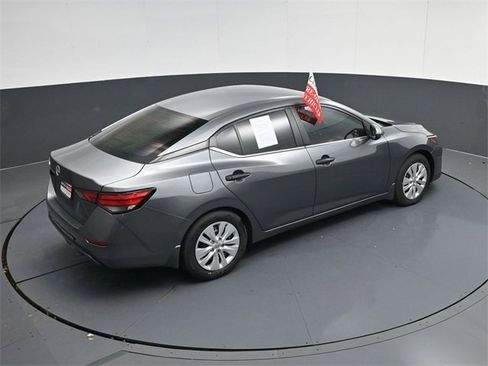 Used 2025 Nissan Sentra S image 39
