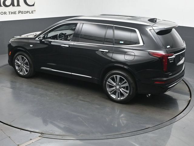 Used 2025 Cadillac XT6 Premium Luxury AWD/4WD image 49