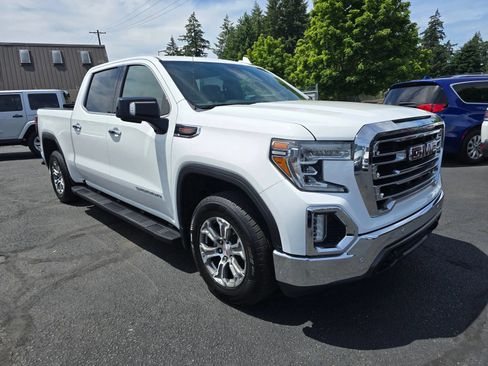 Used 2020 GMC Sierra 1500 SLT w/ Driver Alert Package II AWD/4WD image 7