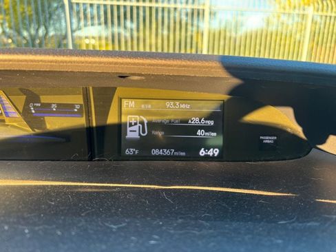 Used 2015 Honda Civic SE image 11