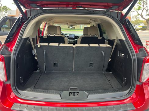 Used 2020 Ford Explorer XLT w/ Equipment Group 202A RWD image 36