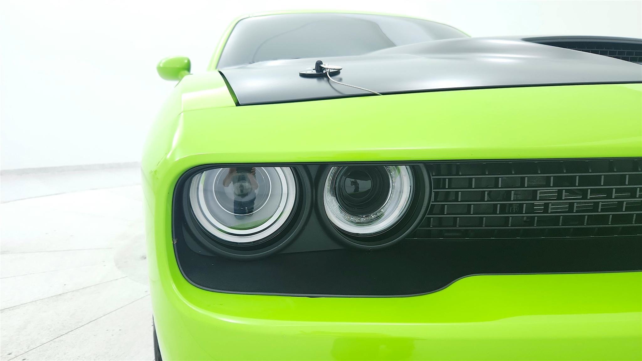Used 2015 Dodge Challenger SRT Hellcat RWD image 31