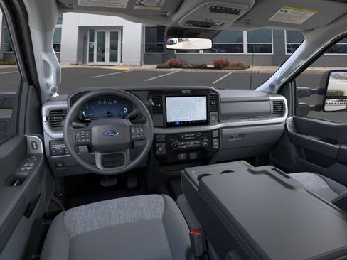New 2026 Ford F350 XLT w/ XLT Premium Package AWD/4WD image 9