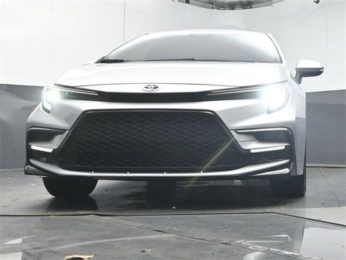 Used 2024 Toyota Corolla SE image 30