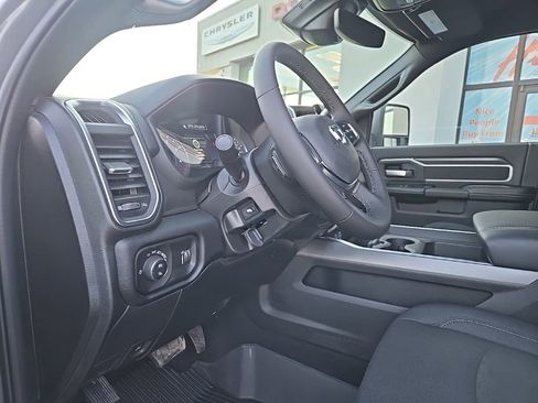 New 2026 RAM 2500 Big Horn AWD/4WD image 45