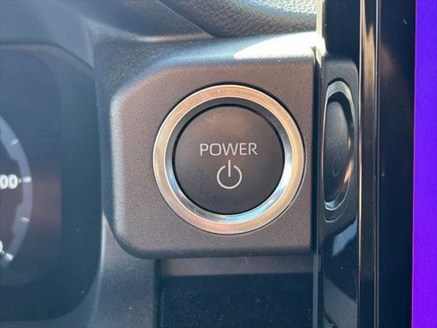 Certified 2025 Toyota 4Runner Limited AWD/4WD image 31