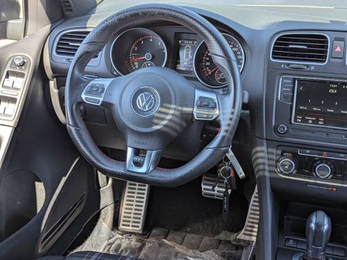 Used 2012 Volkswagen GTI 4-Door FWD image 16