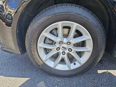 Used 2019 Ford Flex SE image 35