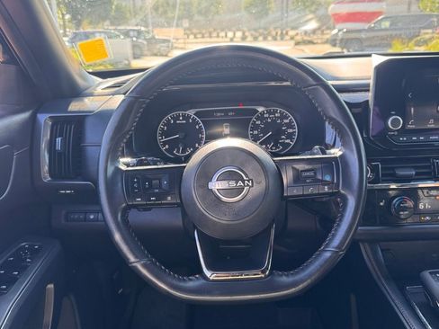 Certified 2023 Nissan Pathfinder Rock Creek image 15