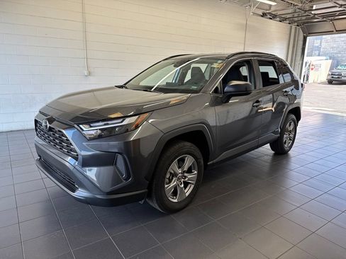 Certified 2025 Toyota RAV4 LE AWD/4WD image 4