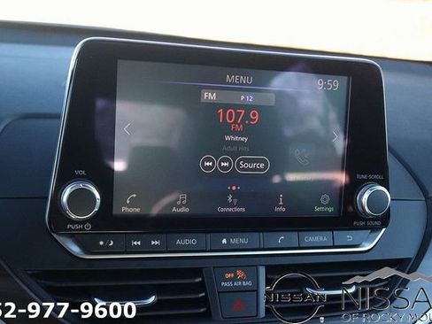 Certified 2024 Nissan Altima 2.5 SV image 28