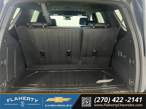 Used 2026 Chevrolet Tahoe LT w/ Comfort Package AWD/4WD image 19