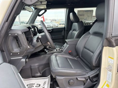 New 2026 Ford Bronco Big Bend w/ Black Diamond Package AWD/4WD image 11