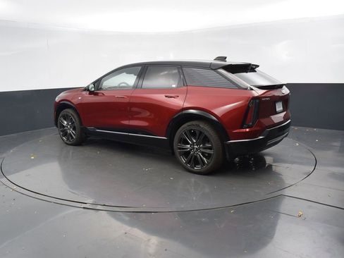 New 2026 Cadillac Optiq Sport 2 w/ LPO, Floor Liner Package image 4