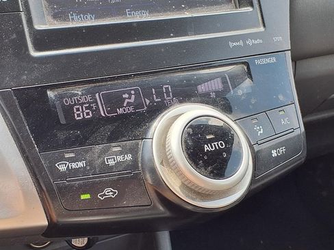 Used 2014 Toyota Prius V Three FWD image 18