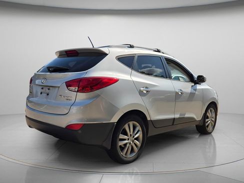 Used 2012 Hyundai Tucson Limited FWD image 7
