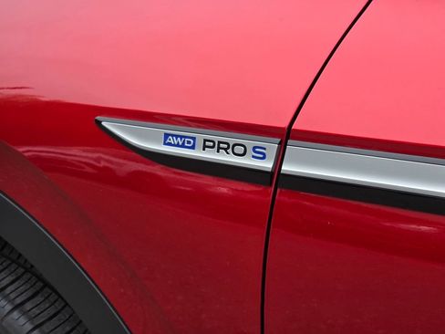 Used 2023 Volkswagen ID.4 Pro S AWD/4WD image 10