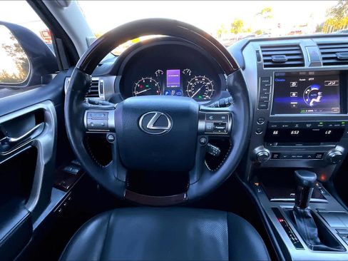 Used 2019 Lexus GX 460 Premium image 6