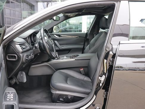 Used 2019 Maserati Ghibli image 27