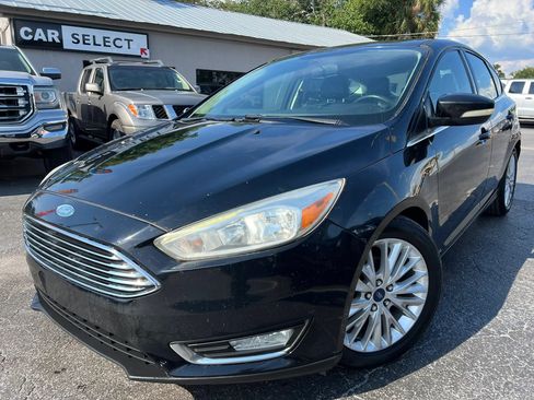 Used 2017 Ford Focus Titanium FWD image 1