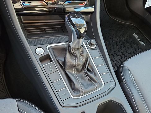 New 2026 Volkswagen Jetta SE image 14