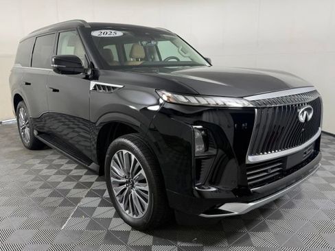 Used 2025 INFINITI QX80 Luxe RWD image 10