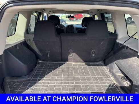 Used 2014 Jeep Patriot Latitude AWD/4WD image 15
