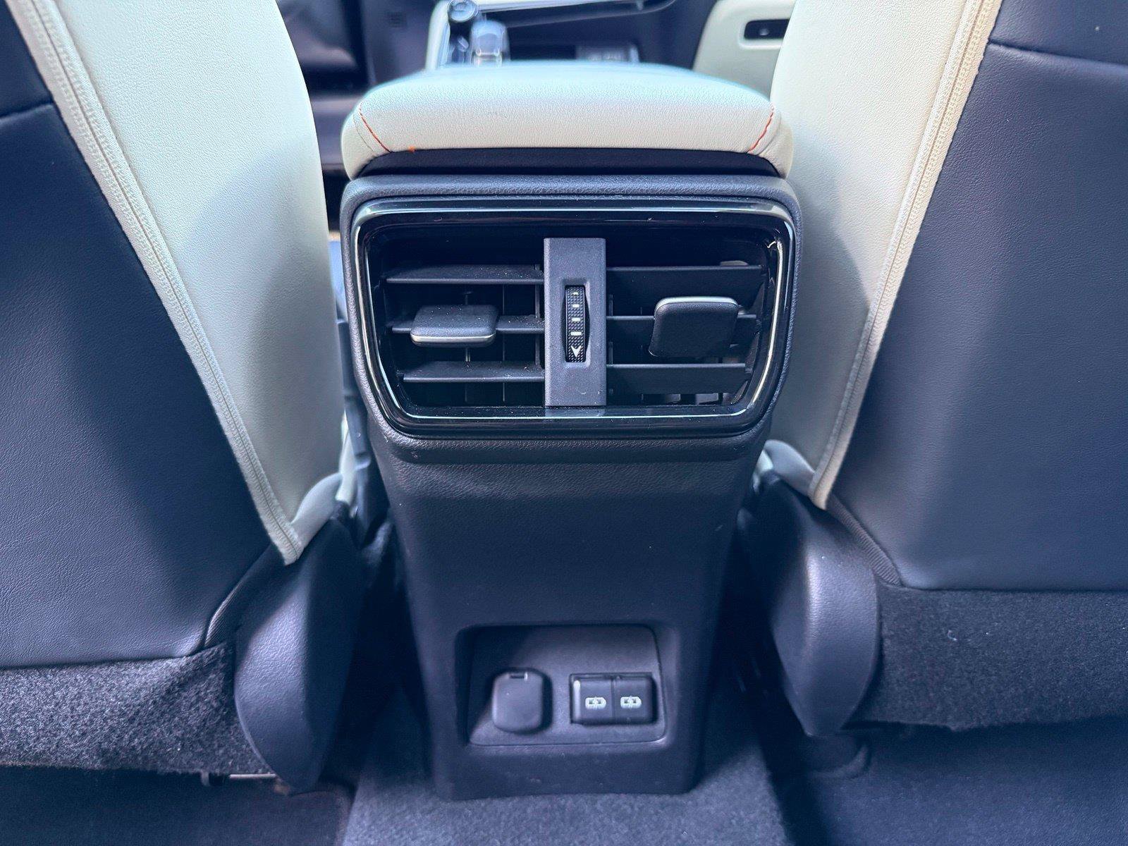 Used 2024 Lexus NX 250 FWD w/ Towing Package (2000 Lbs) image 32