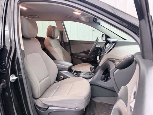 Used 2017 Hyundai Santa Fe Sport FWD image 35