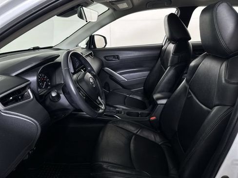 Used 2024 Toyota Corolla Cross LE FWD image 20