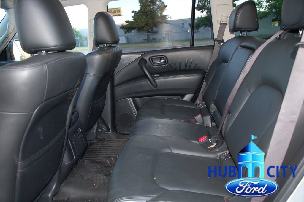 Used 2021 Nissan Armada SV AWD/4WD image 12