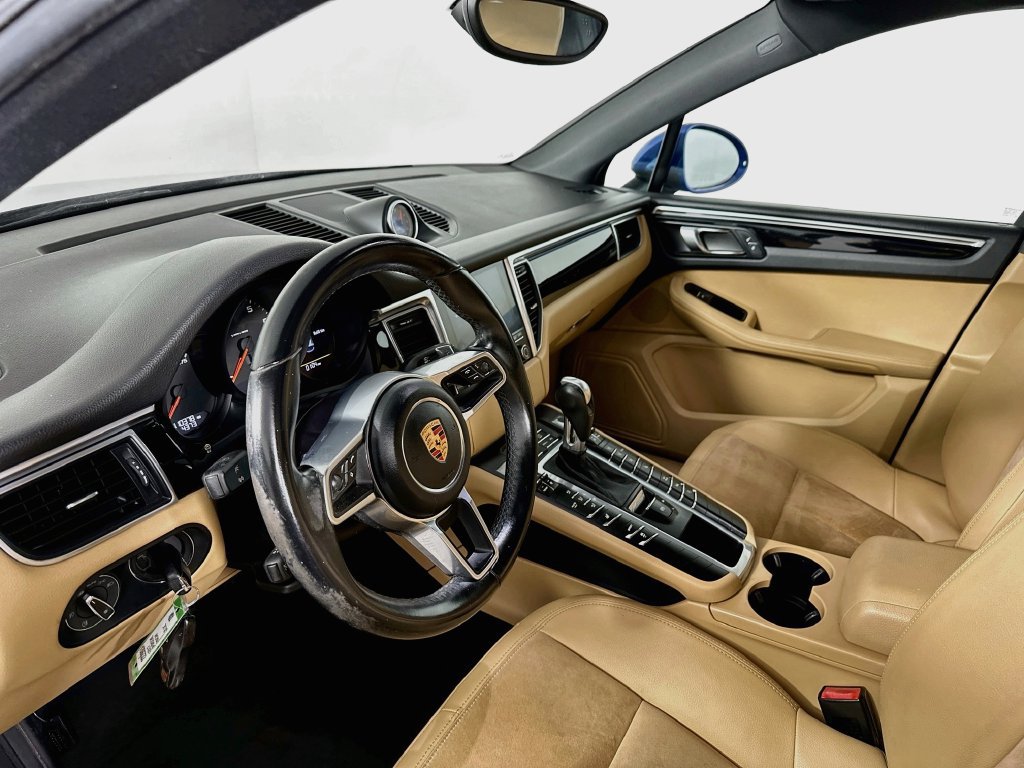 Used 2017 Porsche Macan AWD/4WD image 10