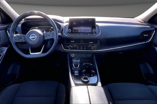 Used 2023 Nissan Rogue S AWD/4WD image 13