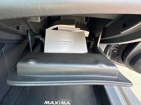 Used 2023 Nissan Maxima SL FWD image 20