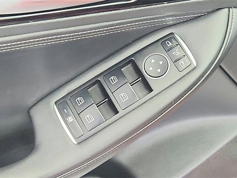 Used 2018 INFINITI QX30 Sport w/ Sport Leather Package image 28