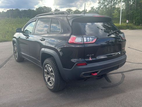 Used 2020 Jeep Cherokee Trailhawk w/ Cold Weather Group AWD/4WD image 3