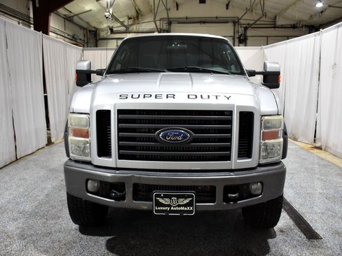 Used 2008 Ford F250 XL image 2