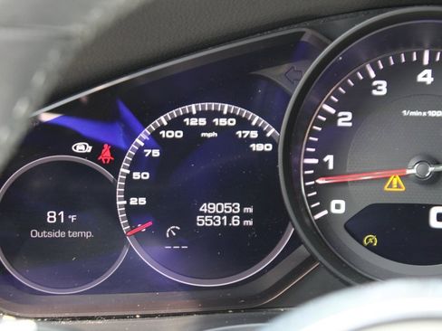 Used 2021 Porsche Cayenne S image 24