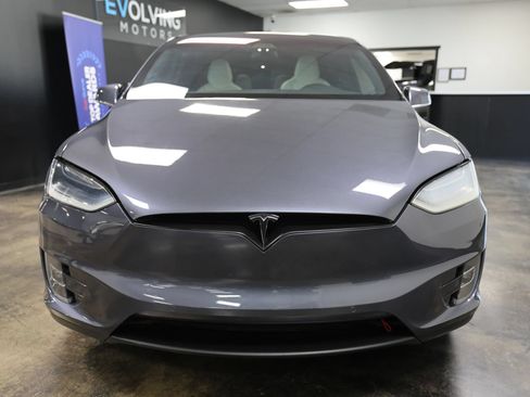 Used 2018 Tesla Model X 100D AWD/4WD image 6