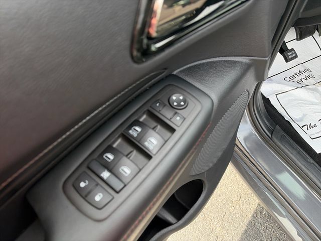 Used 2025 Dodge Durango GT AWD/4WD image 11